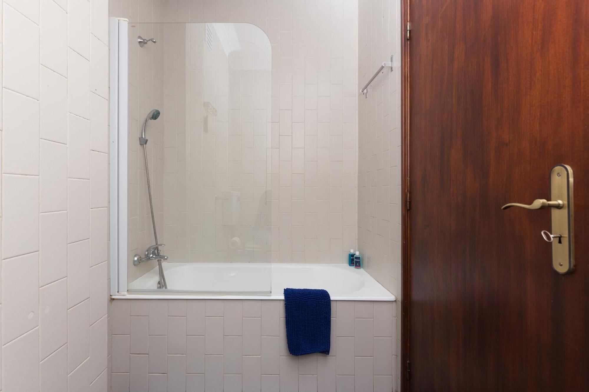 Apartamento Host Wise - Comfy Bright Flats With Netflix Porto